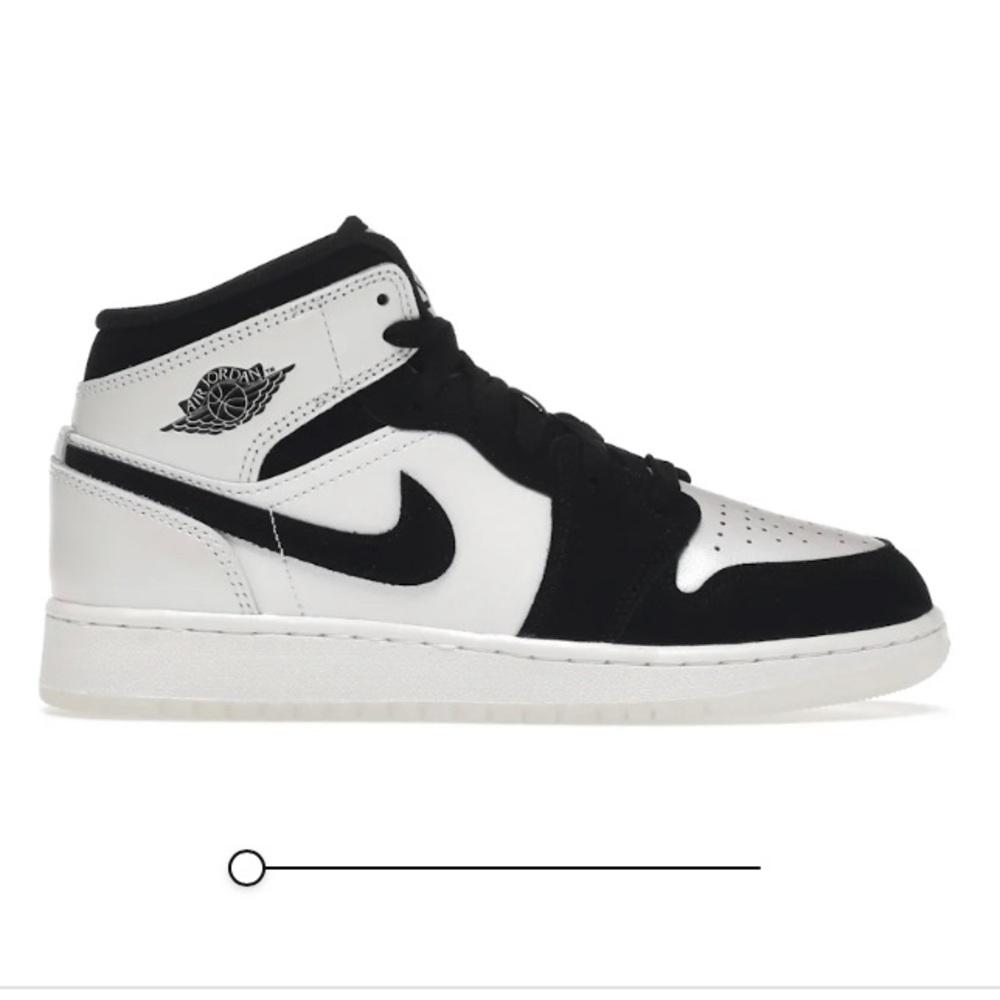 Jordan 1 Mid “Diamond Shorts” | Size: 4.5Y